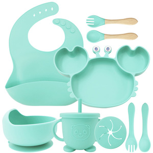 Ensemble d'alimentation pour bébé souple sans Bpa personnalisé en gros écologique ensemble d'ustensiles en silicone ensemble de bavoir pour bébé en silicone - Product Image 3