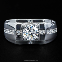Bague de luxe Hip Hop en argent sterling 925 plaqué rhodium sertie de moissanite, 1 pièce, vente en gros, personnalisée pour homme
