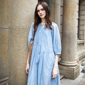 <span class=keywords><strong>Abito</strong></span> midi da donna azzurro a vestibilità ampia, casual, con maniche a <span class=keywords><strong>tre</strong></span> <span class=keywords><strong>quarti</strong></span> e balze, per primavera estate - Product Image 3