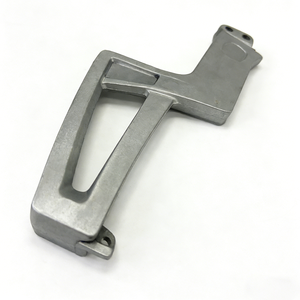 Soportes de Reposapiés Traseros de Aluminio Fundido de Precisión Personalizados y Duraderos en AlSi10Mg para Motos Deportivas Dobles de Uso Pesado Producidas en Vietnam - Product Image 3