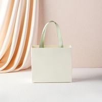 Manufacturers Direct Sacs en papier de qualité supérieure Sacs en papier de luxe personnalisés pour les invités avec votre propre logo
