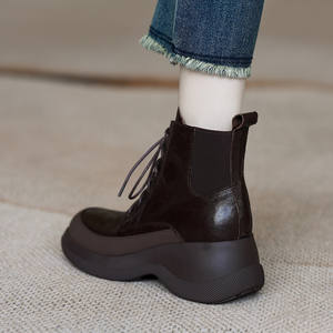 Botas de piel de oveja suave para mujer, estilo británico, retro, con punta redonda, cómodas, de moda, con suela gruesa y cordones hasta el tobillo, para primavera y otoño - Product Image 3