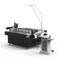Machine de découpe de joints en caoutchouc à couteau oscillant de haute précision