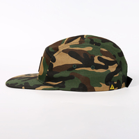 Casquette de camp personnalisée de haute qualité en coton imprimé numériquement en cuir de camouflage avec logo à 5 panneaux