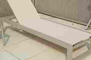 <span class=keywords><strong>Tumbona</strong></span> moderna contemporánea de malla de aluminio de grado hotelero, <span class=keywords><strong>tumbona</strong></span> de ocio al aire libre duradera <span class=keywords><strong>para</strong></span> Resorts frente a la playa, piscina, terrazas, villas - Product Image 6