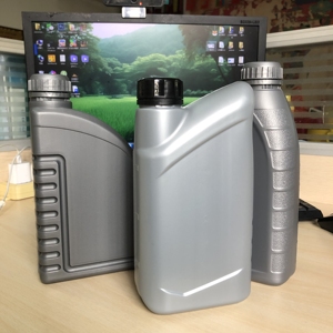 Vente en gros de bouteilles d'huile moteur en plastique HDPE de <span class=keywords><strong>1L</strong></span> avec bouchon à vis, fabriquées par soufflage automatique - Product Image 5