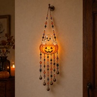 Carillon à vent de style perles d'Halloween avec éléments maison hantée, citrouille, toile d'araignée, fantôme ajoute une ambiance festive