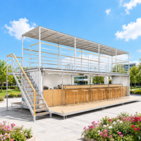 Restaurant en conteneur préfabriqué de 38,71 pieds pour station balnéaire, résistant aux intempéries et à la corrosion, avec vue sur l'océan et patio extérieur