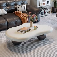 Nouvelle table basse en bois crème nuageux de style français, luxe léger, irrégulière, moderne et simple, pour salon et petits appartements