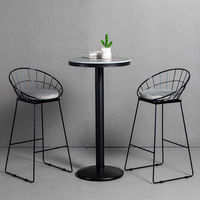 Ensemble table et chaises de bar haut pour événements comptoir de bar mobilier commercial