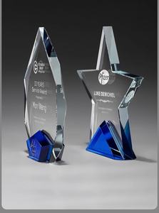 جائزة كريستال أكريليك مخصصة، ميدالية إبداعية قابلة للنقش، هدايا ترحيبية شفافة وصديقة للبيئة للأطفال والموظفين المتميزين - Product Image 5