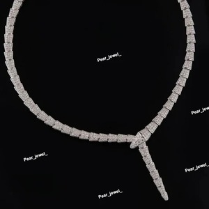 Collar de Tenis con Diamantes de Moissanita Plateados de Moda en Oferta para Atuendos Urbanos y de Streetwear, Disponible a Buen Precio - Product Image 2