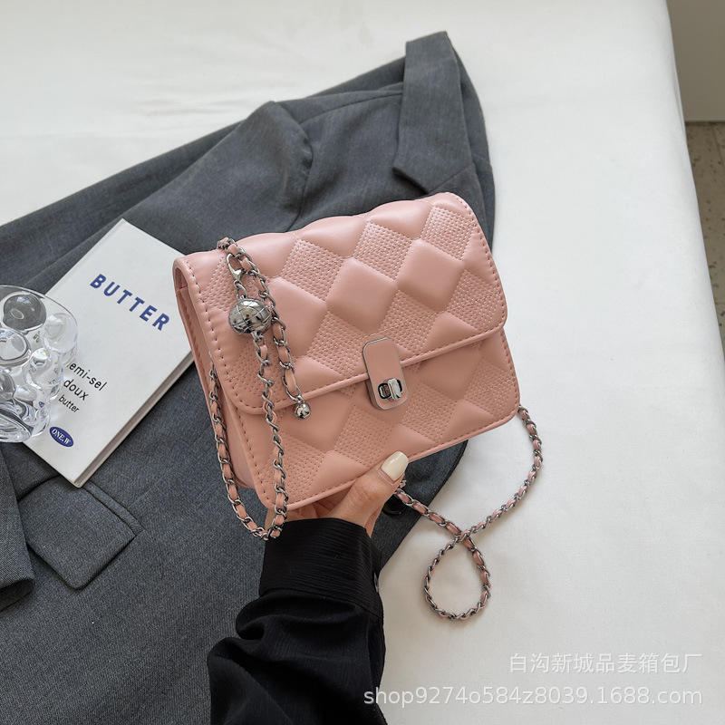 ขนาดใหญ่สีชมพู