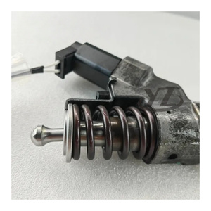 Injecteur de carburant 4061851 pour moteur Cummins M11 - Product Image 4