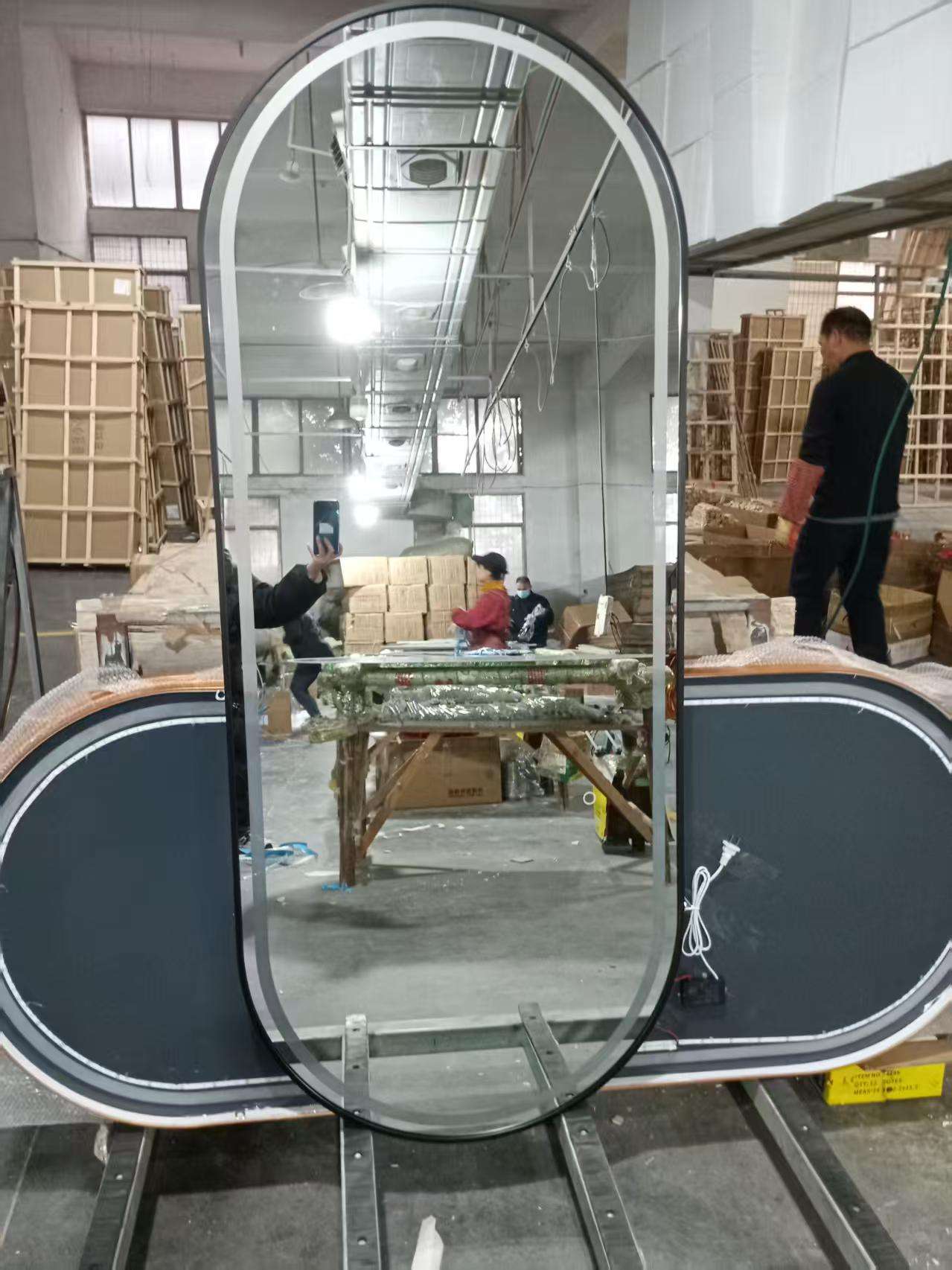 กรอบสีดำ