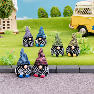 Figura Decorativa de Gnomo de Siete Colores, Hecha a Mano, para Decoración de Sala de Estar, Manualidades y Adornos de Resina - Product Image 3