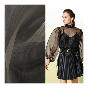 <span class=keywords><strong>Tissu</strong></span> organza personnalisé en polyester noir, vente directe d'usine, <span class=keywords><strong>pas</strong></span> <span class=keywords><strong>cher</strong></span>, robe scintillante, <span class=keywords><strong>tissu</strong></span> organza en rouleau - Product Image 1