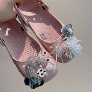 Le nouveau pendentif en forme de chaussure de style ballet convient aux bottines et aux chaussures simples. Vente directe d'usine. - Product Image 4