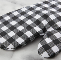 Ensemble de gants de four durables KitchenAid KA Gingham OM en coton, 7"x13", couleur Milkshake