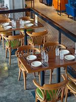 Prix de gros - Chaises de banquet modernes en bois massif, ensemble table et chaises pour café, restaurant