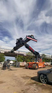 Gerbeur de conteneurs Ferrari 278 d'occasion, capacité de 45 tonnes, moteur diesel 4WD fabriqué en Italie, équipement de manutention portuaire - Product Image 6