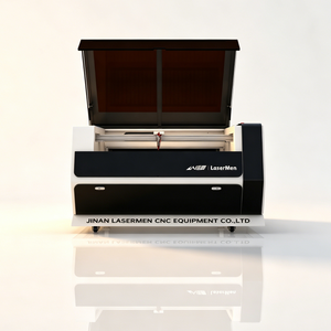 Découpeuse et graveuse laser CO2 haute précision améliorée avec refroidissement par eau et table alvéolée pour matériaux non métalliques de haute qualité - Product Image 1