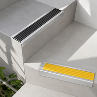 Profilé de bordure d'escalier renforcé intégré en forme de L, antidérapant, en alliage d'aluminium, pour les marches des bâtiments commerciaux et de bureaux