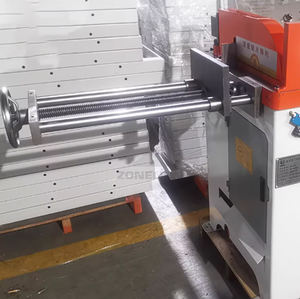 Portes en plastique en alliage d'aluminium Fenêtres 45 90 Angle Machine de découpe semi-automatique pour alliage d'aluminium et tuyaux - Product Image 5