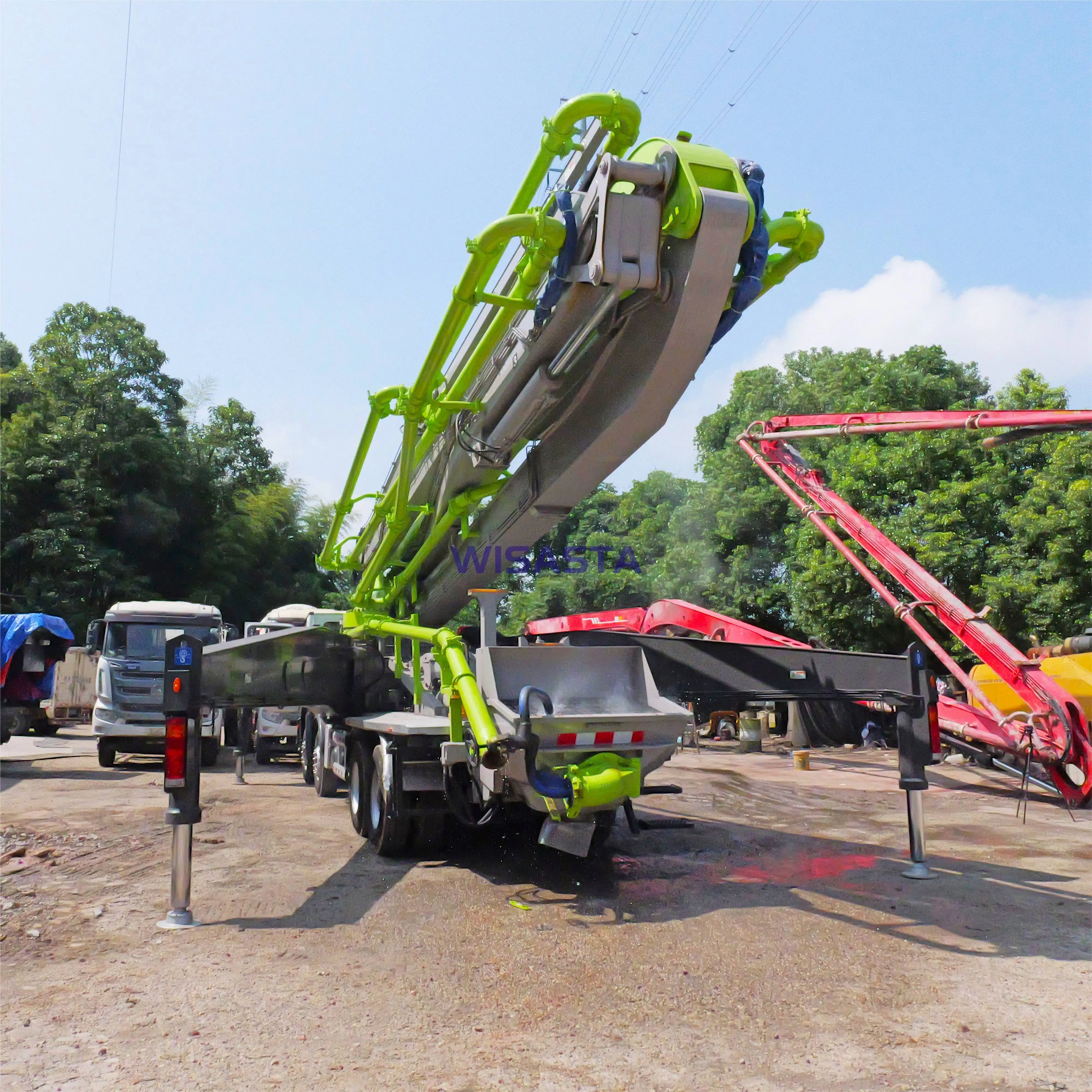 Renewed Zoomlion benz chassis 56m hydraulic pump cement construction machine delivery mobile used concrete pump truck for sale