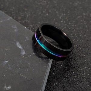 แหวนผู้ชายสีดำ<span class=keywords><strong>ลาย</strong></span>รุ้ง แหวนสแตนเลสสตีล เครื่องประดับแฟชั่น แหวนมินิมอล - Product Image 1
