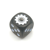 Vente en gros dés D6 à points colorés personnalisés dés carrés droits 10mm 16mm dés noirs blancs personnalisés