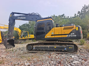 Excavadora de Orugas Hyundai 225HD de Segunda Mano, 20T, Peso Operativo de 20 Toneladas, Motor, Caja de Cambios, Rodamientos, Bomba, Modelo 2023 - Product Image 3