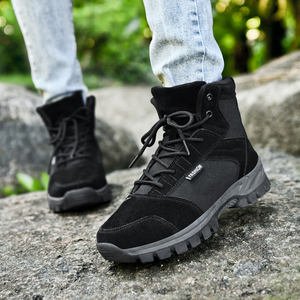 Vente en gros directe d'usine, bottes de randonnée et d'escalade pour femmes et hommes, chaussures de camping et de chasse pour couples, bottes antidérapantes à la cheville - Product Image 4