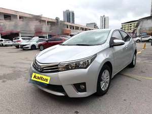 El Corolla 1.6 CVT Sedán de Gasolina con Volante a la Izquierda Es Económico - Product Image 2