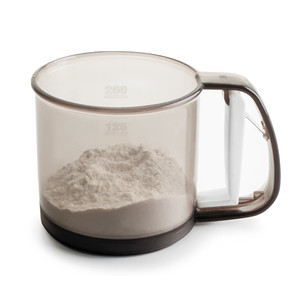 Cucchiaio dosatore per farina da 250 ml con manico per la cottura - Product Image 1