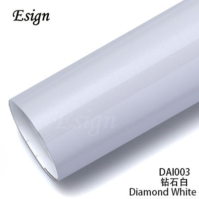 เพชรสีเขียวเข้ม