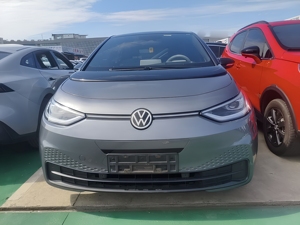 Volkswagen ID3 Pure+ Eléctrico Usado del 2022 - Product Image 1