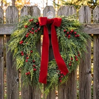 Guirlande de Noël en aiguilles de pin NINI pour décoration intérieure et extérieure, couronne de Noël verte pour porte d'entrée