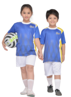 Tenue de football pour enfants personnalisée avec impression numérique OEM, logo personnalisé de haute qualité, confortable et durable toute saison