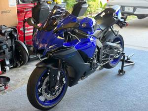Motocicleta Deportiva <span class=keywords><strong>Yamaha</strong></span> YZF-<span class=keywords><strong>R1</strong></span> <span class=keywords><strong>2022</strong></span> Usada con Motor sin Escobillas - Product Image 6