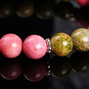 Bracelet en pierre naturelle avec perles de verre colorées, style exclusif viral des réseaux sociaux, fabrication sur mesure, pour la force intérieure - Product Image 5