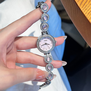 Montre-bracelet vintage élégante, montre de luxe haut de gamme pour femme avec cadran perlé, montre à quartz au toucher haut de gamme - Product Image 4