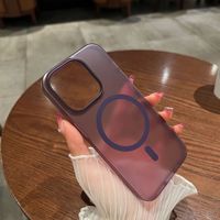Coque de téléphone semi-transparente magnétique à chargement sans fil Ice Mist Skin, compatible avec iPhone 16 17 Pro Max, coque de téléphone rigide antichoc