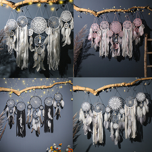Set di 5 Acchiappasogni in Stile Boho Indiano con Pendenti a Forma di Luna e Piume - Product Image 3