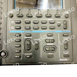 ออสซิลโลสโคป Tektronix Ths720a 100mhz พร้อมฟังก์ชัน DMM, ดิจิตอลเรียลไทม์ 500ms/s - Product Image 3