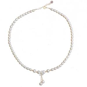 Collar de Perlas Naturales de Diseño Original para Mujer, Estilo Simple y Moderno para la Clavícula con Pequeñas Perlas y Flores - Product Image 3