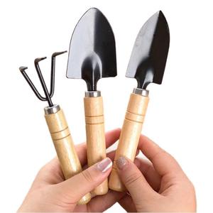 Ensemble de jardinage en trois pièces, petite pelle pour la plantation à domicile, outils pour desserrer la terre, outils durables à manche en bois - Product Image 5