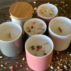 AIKUN - Vela Aromática Moderna en Frasco de Vidrio Rosa, Vela Perfumada para Dormitorio u Oficina, Larga Duración - Product Image 1