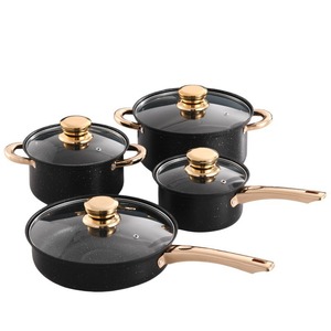 Set di Pentole Antiaderenti <span class=keywords><strong>in</strong></span> <span class=keywords><strong>Pietra</strong></span> Saponaria con Manici Dorati, 8 Pezzi, Compatibile con Tutti i Fornelli <span class=keywords><strong>in</strong></span> Acciaio Inox 430 e Design Moderno - Product Image 2
