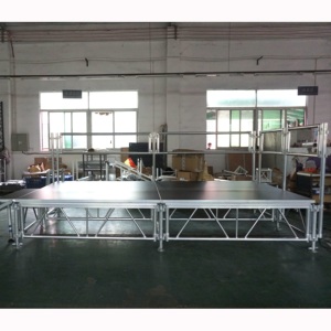 เวทีอลูมิเนียมพกพาสำหรับใช้งานกลางแจ้ง พร้อมขาเวที ได้รับการรับรองมาตรฐาน CE ประกอบง่าย เหมาะสำหรับงานอีเว้นท์ คอนเสิร์ต และงานแสดงแบบ T-Show - Product Image 2